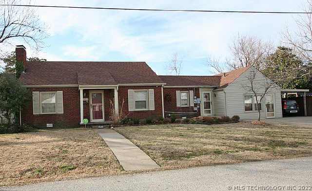 3520 E 19th Street Property Photo 1