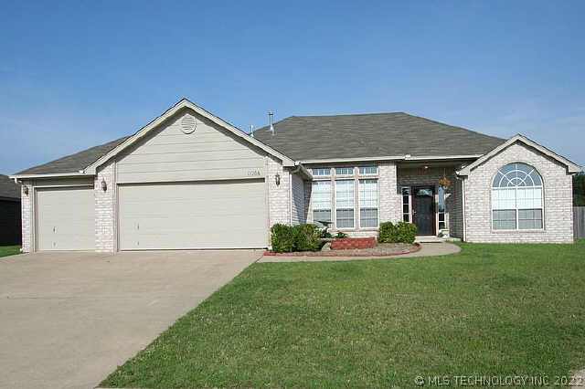 11206 S 275th East Avenue Property Photo 1