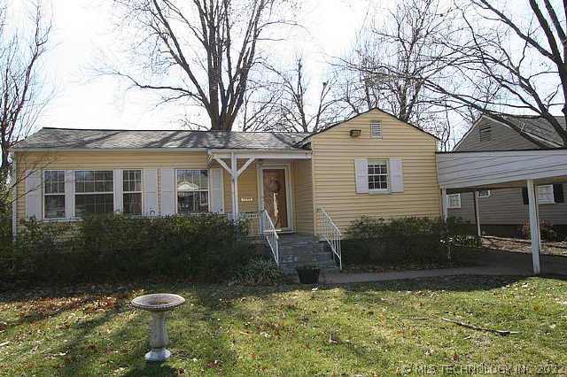 2550 E 17th Street Property Photo 1