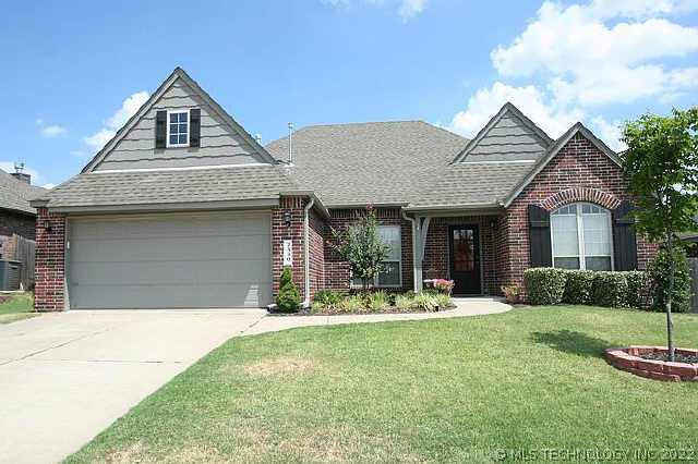 2320 W Quinton Street Property Photo 1