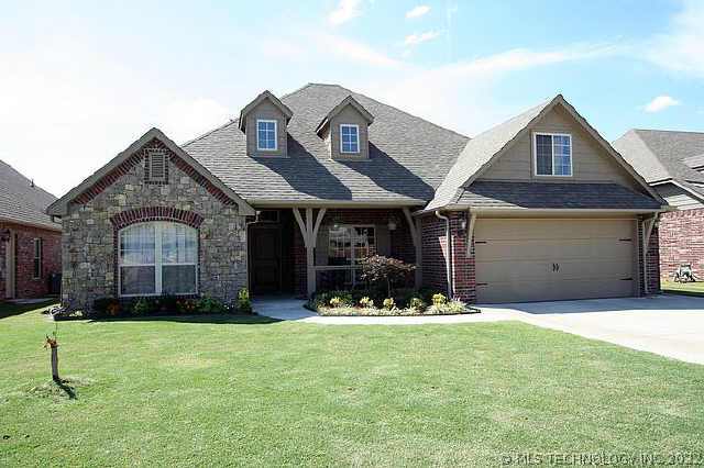 3150 E 146th Street Property Photo 1