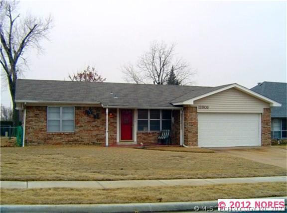 12808 E 33rd Place Property Photo 1
