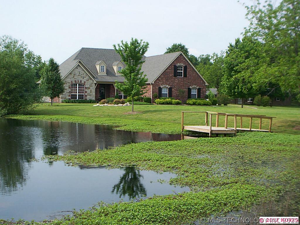 14212 E 550 Road Property Photo 1