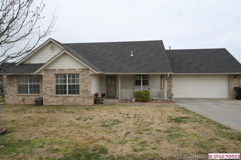1124 S Mockingbird Circle Property Photo 1