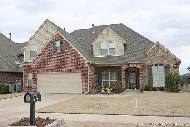 5005 S 164th East Avenue Property Photo 1