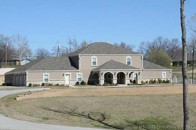 1241 Circle Drive Property Photo 1