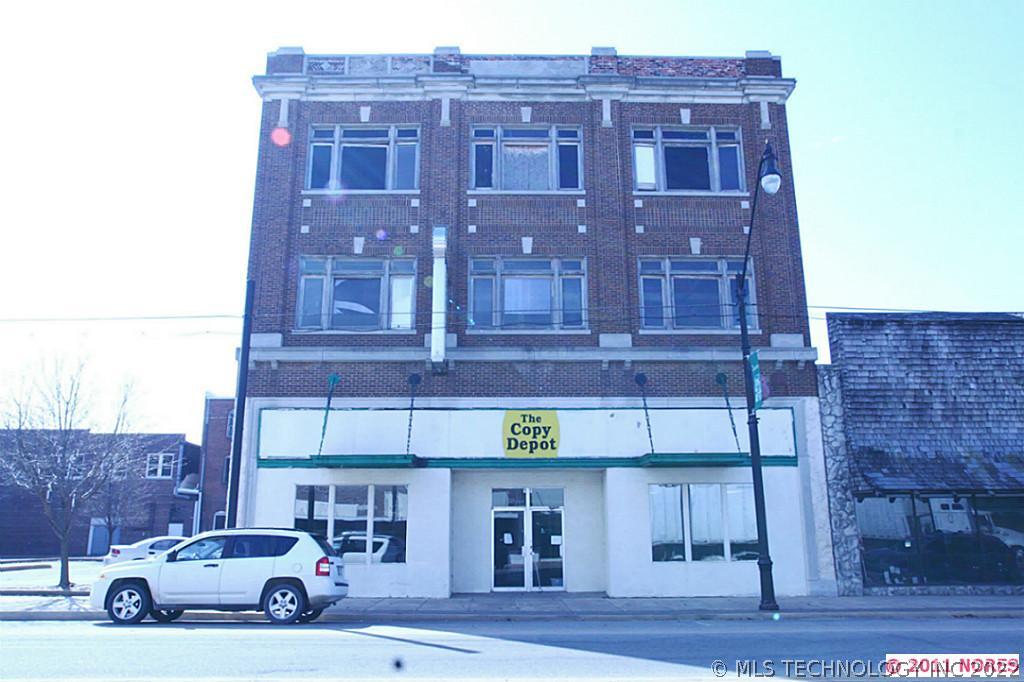 312 W 6th Street Property Photo 1