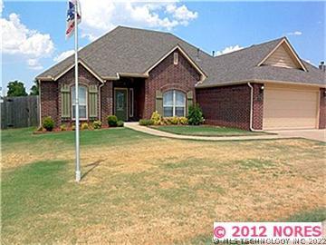 1005 E 135th Place Property Photo 1