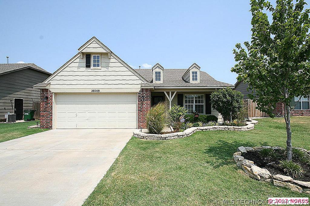 20209 E 43rd Street Property Photo 1