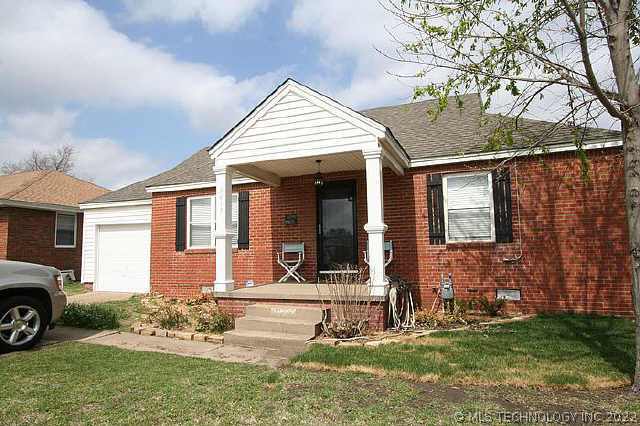2613 E 3rd Street Property Photo 1