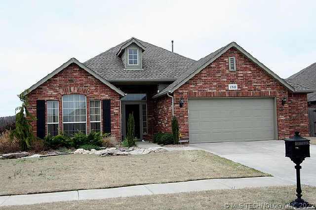 12532 S Date Street Property Photo 1