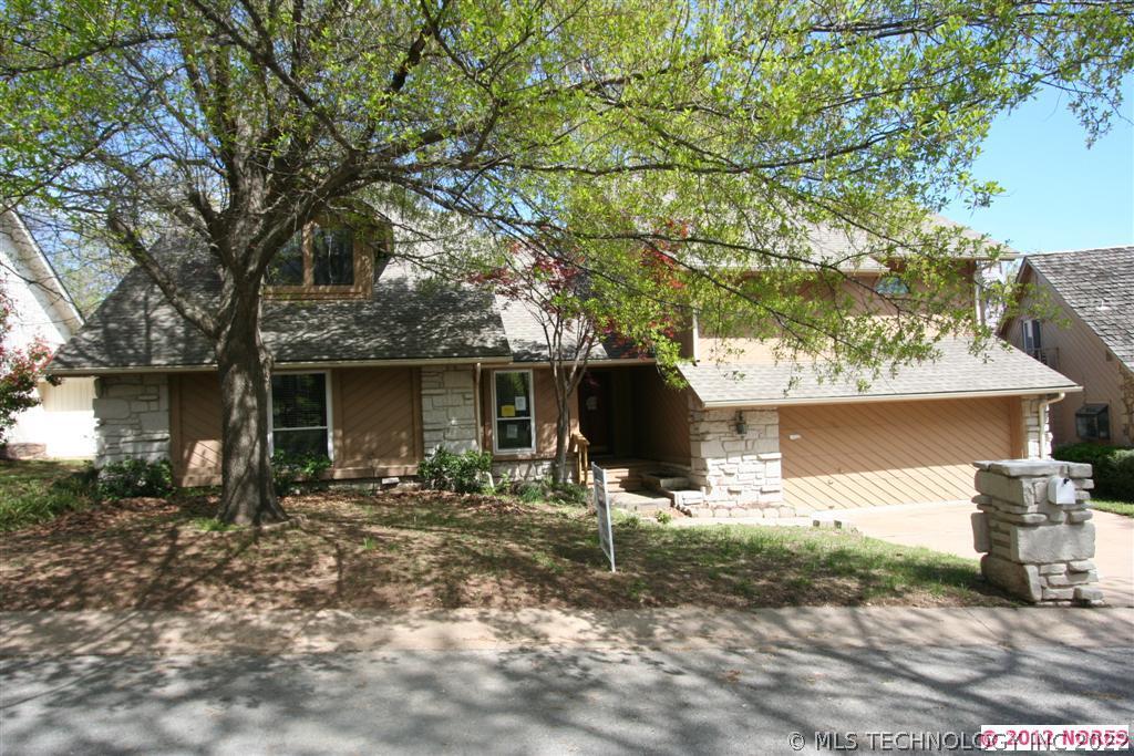 9707 S Lakewood Place Property Photo 1