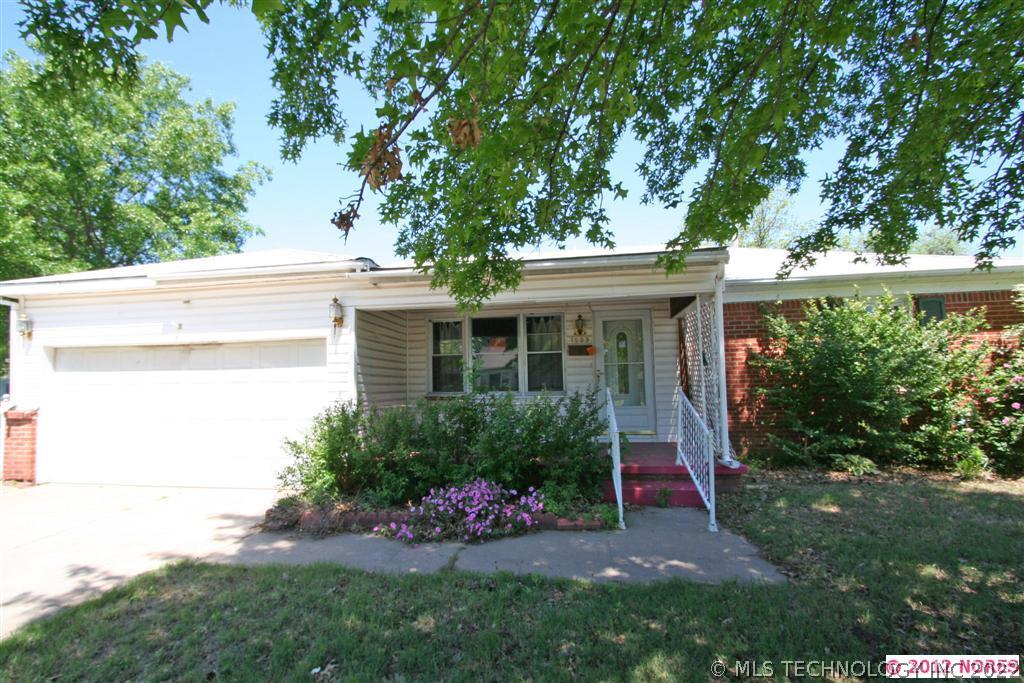 1503 E 49th Place Property Photo 1