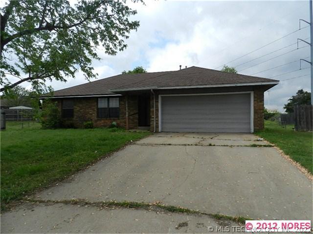 4000 S Birch Avenue Property Photo 1