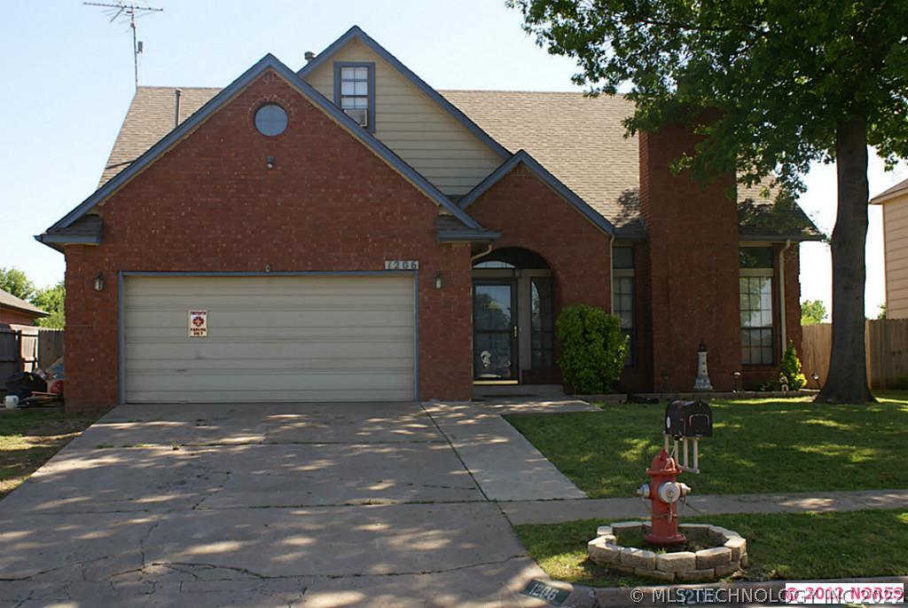 1206 E 137th Street Property Photo 1