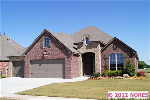 18603 E 42nd Street Property Photo 1