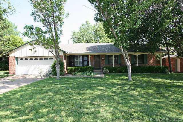 4611 E 57th Street Property Photo 1