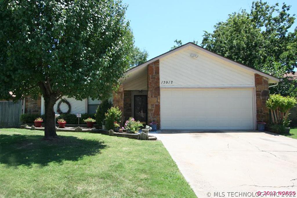 13912 E 33rd Street Property Photo 1