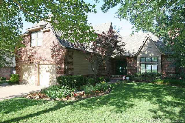 8920 S College Place Property Photo 1