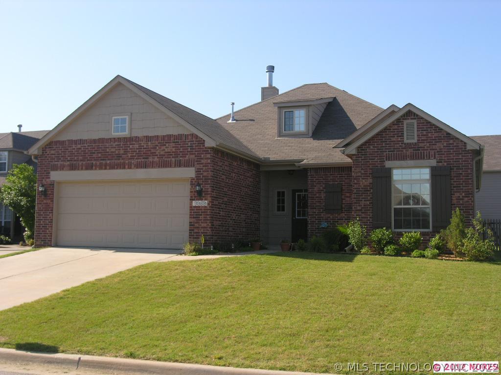 18606 E 48th Place Property Photo 1