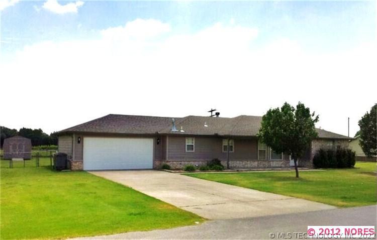 25413 S Concord Drive Property Photo 1