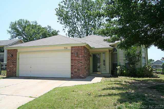 716 119th Place Property Photo 1