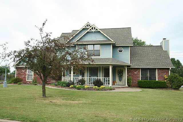 8216 Webb Drive Property Photo 1