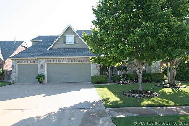 11711 S 93rd East Avenue Property Photo 1