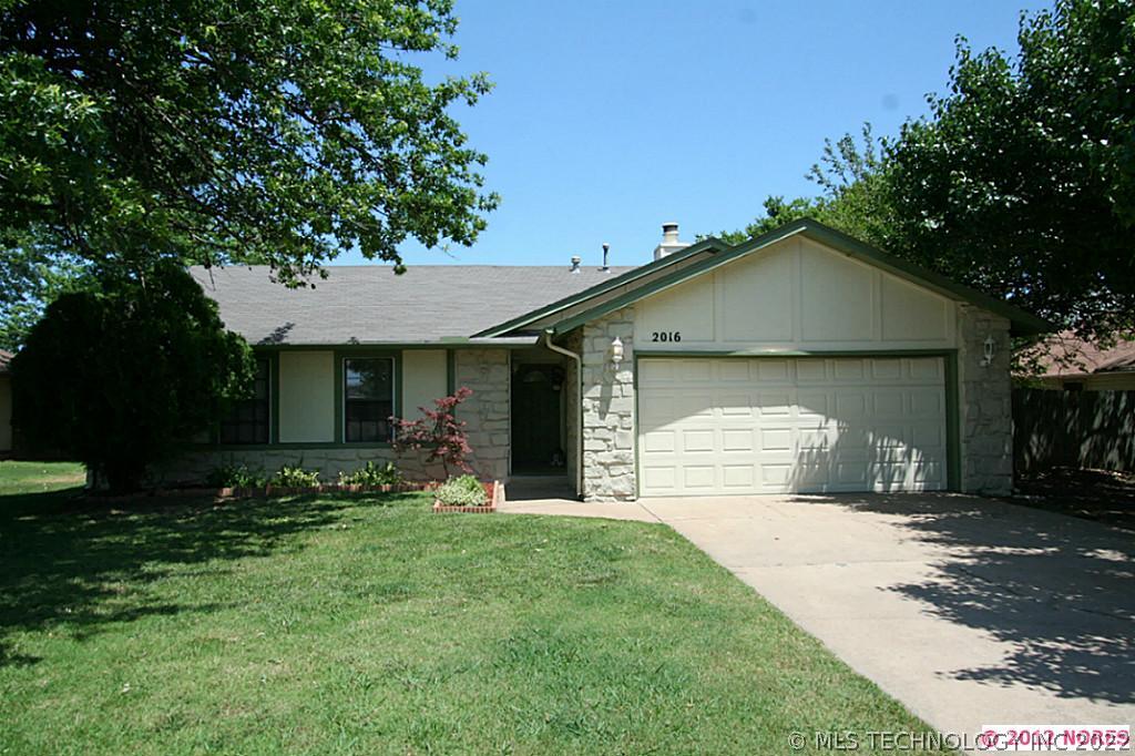 2016 E Reno Street Property Photo 1