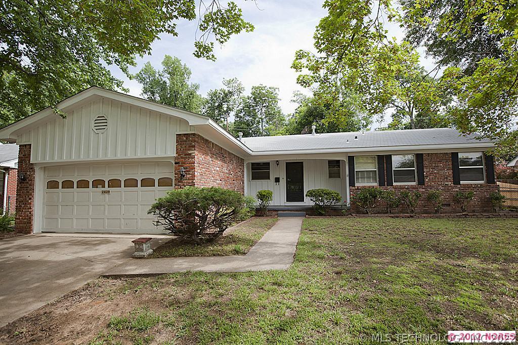 2439 E 54th Street Property Photo 1