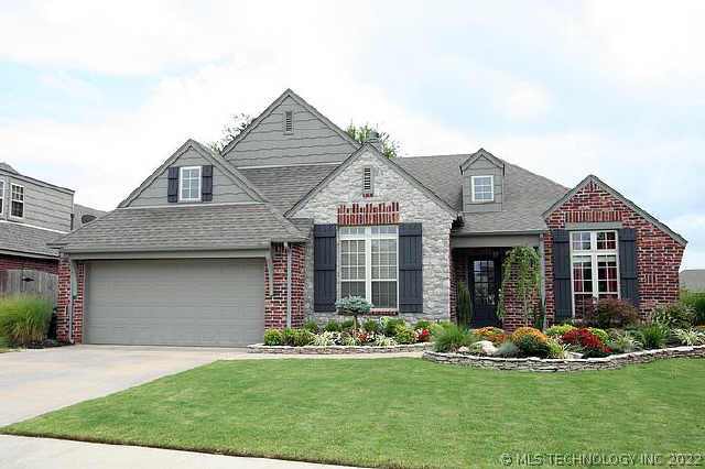 17402 E 47th Street Property Photo 1