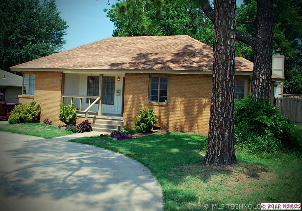 4929 E 2nd Street Property Photo 1
