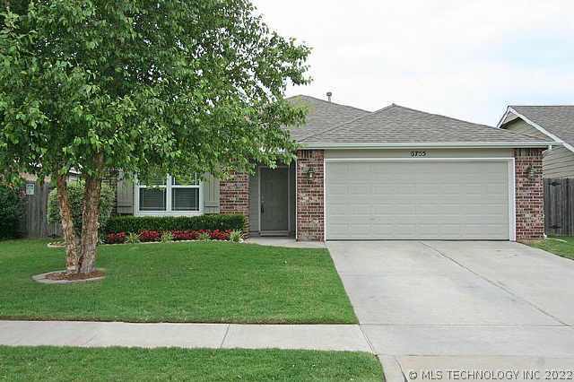 6755 E 130th Place Property Photo 1