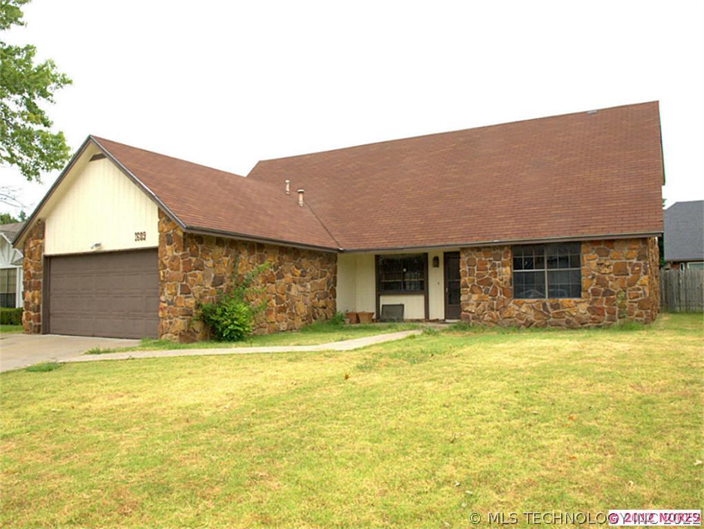 1609 S Chestnut Avenue Property Photo 1