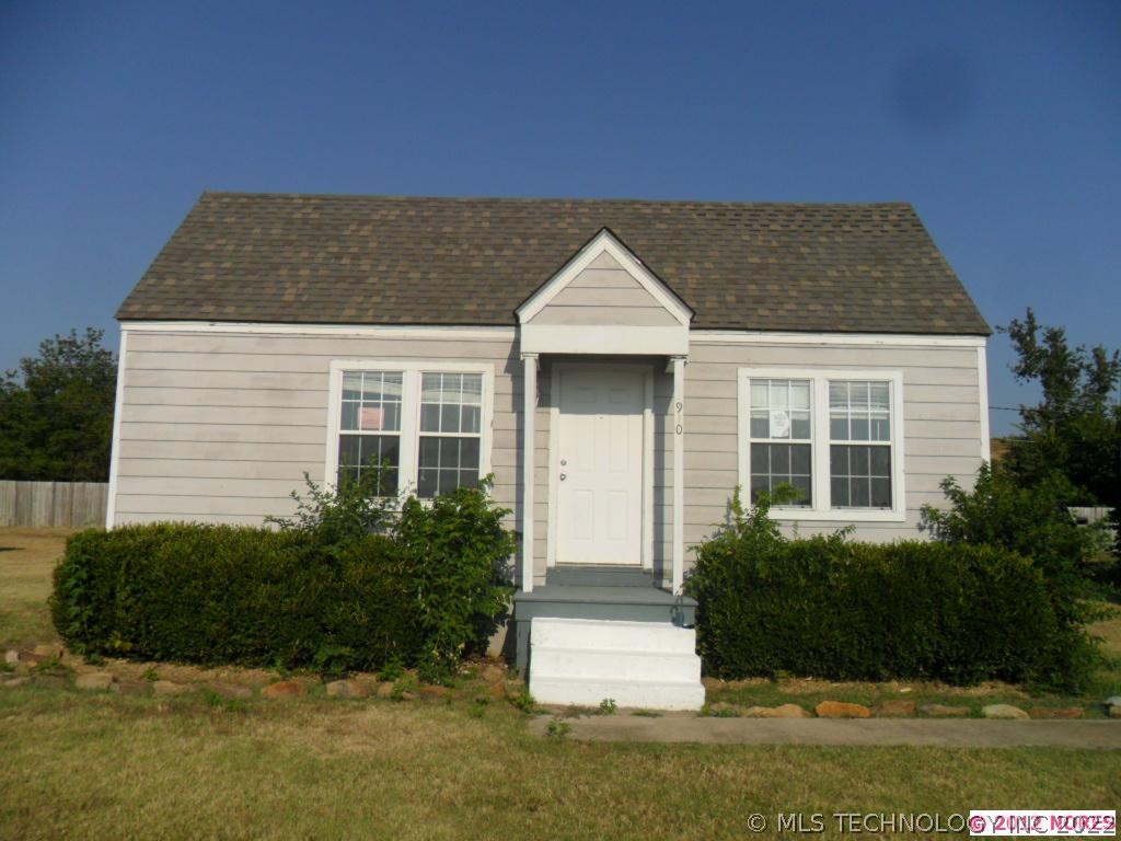 910 N Division Street Property Photo 1