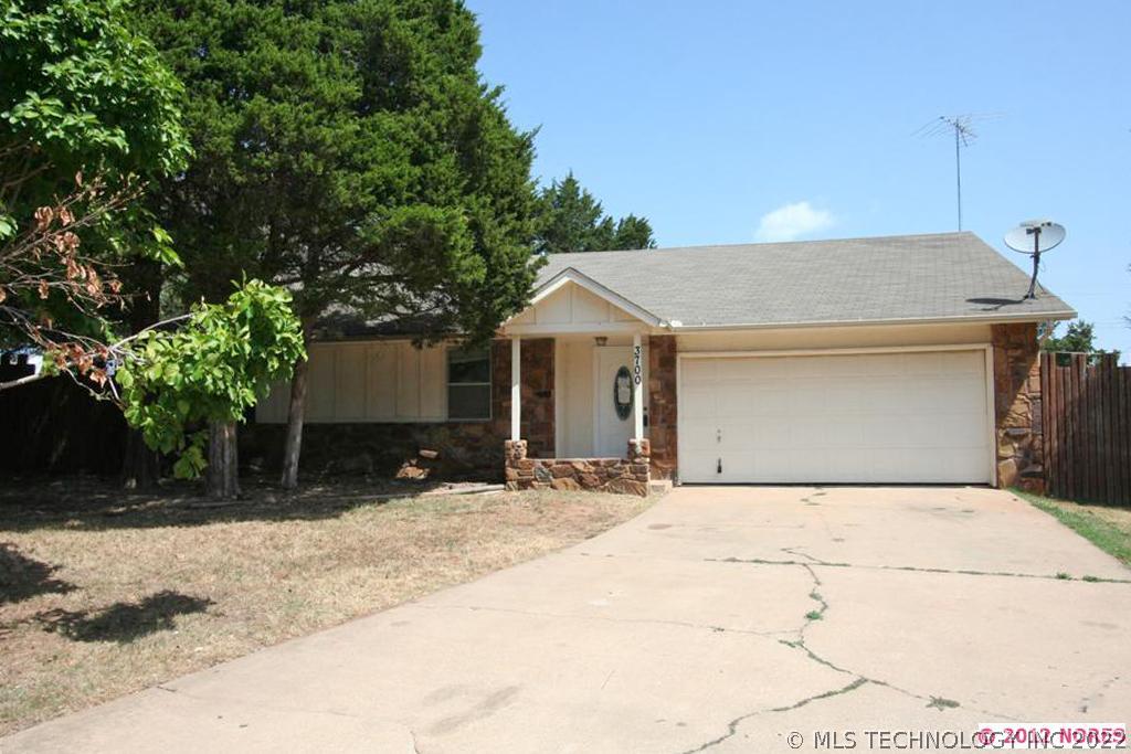 3700 Browers Avenue Property Photo 1