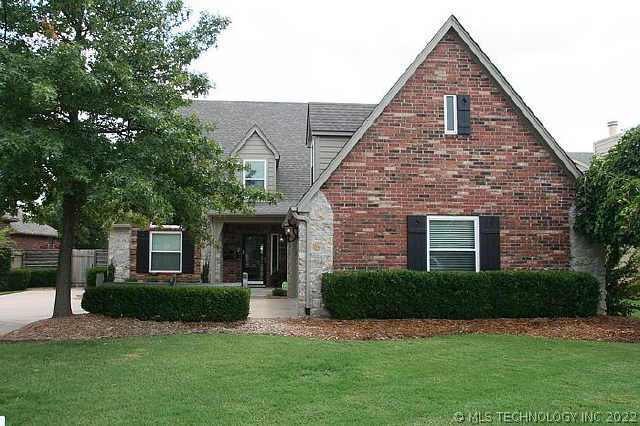 2824 E 102nd Place Property Photo 1