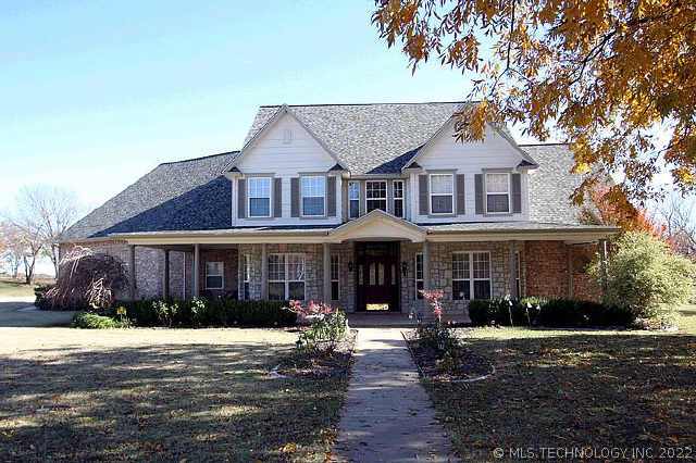 13705 S 18th Place Property Photo 1