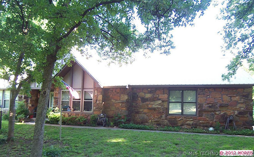 3111 Laurel Oaks Road Property Photo 1