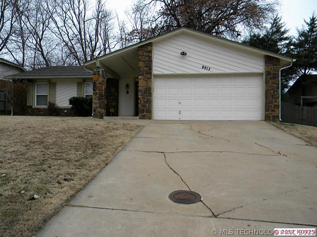 8913 E 92nd Place Property Photo 1