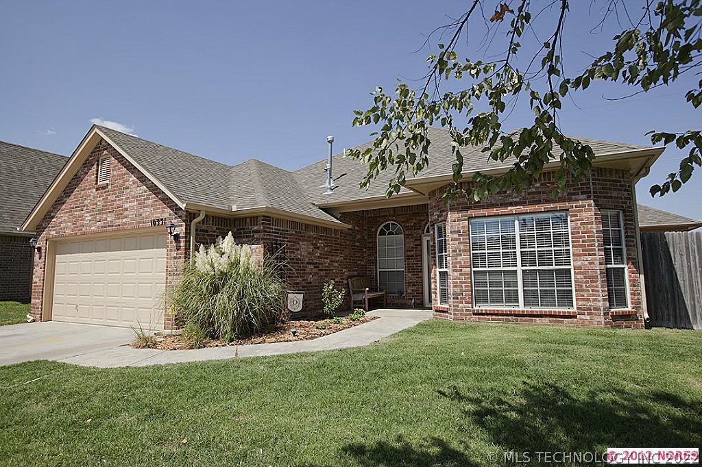 10331 E 111th Place Property Photo 1