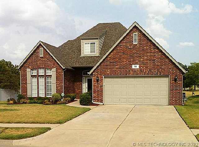 701 S 75th Street Property Photo 1