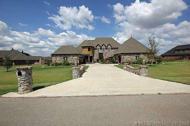 6881 E 83rd Street Property Photo 1
