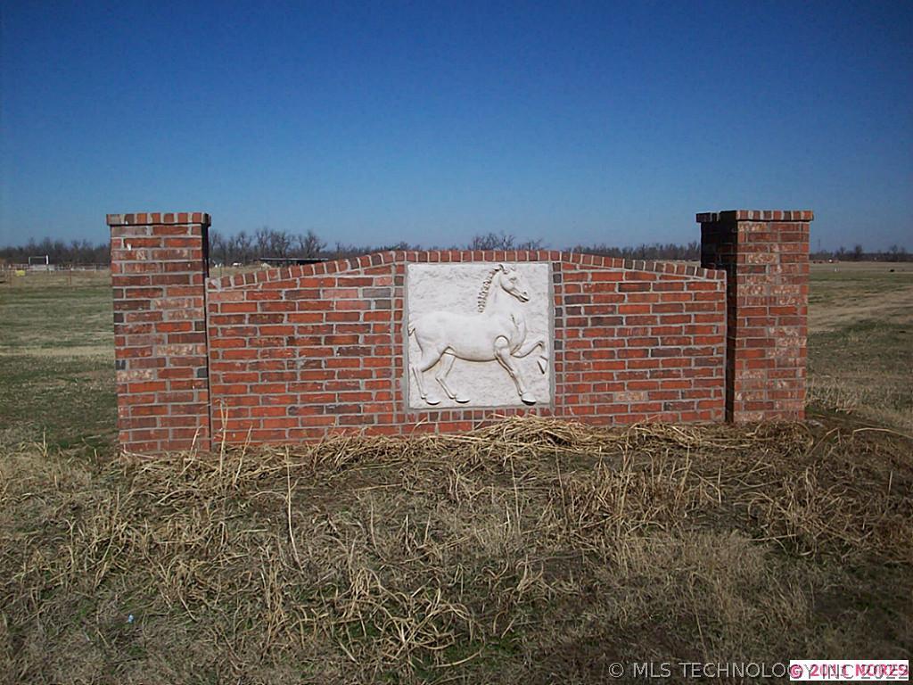 13967 Saddle Brook Drive Property Photo 1