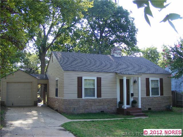1213 N Main Street Property Photo 1