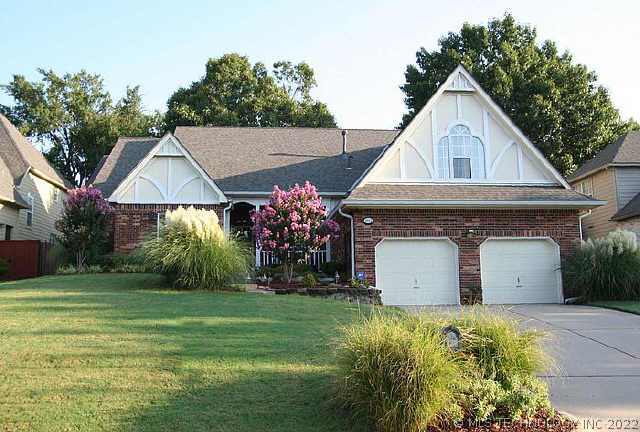 4913 E 88th Place Property Photo 1