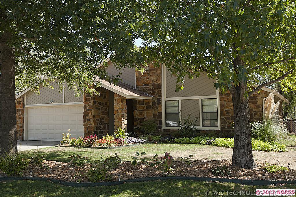 1262 E 140th Place Property Photo 1