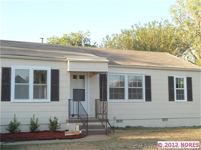 3717 E King Street Property Photo 1