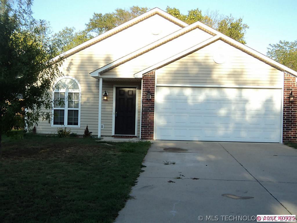 521 Downing Avenue Property Photo 1