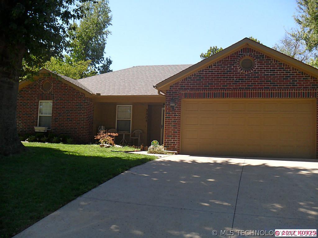 3304 S Ash Place Property Photo 1
